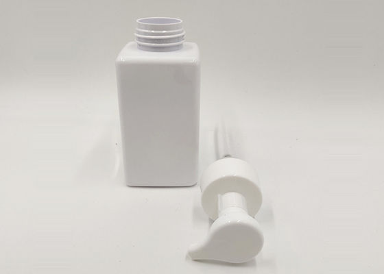 tipo di sigillatura cosmetico di forma 32/28mm del quadrato della bottiglia dell'ANIMALE DOMESTICO della pompa della schiuma 250ml